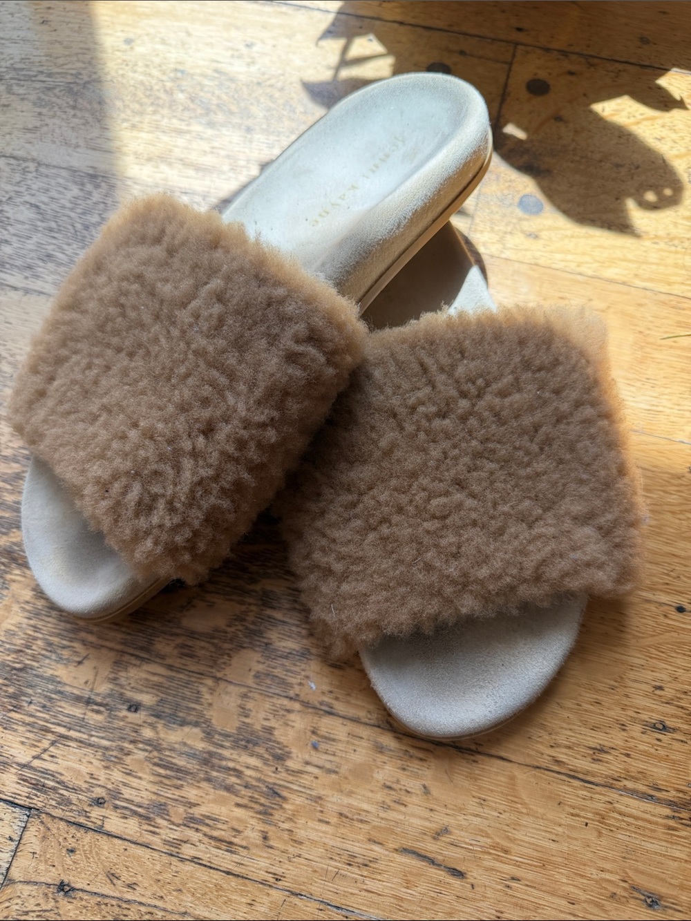 Jenni Kayne elegant feminine flirty fun CLASSIC shearling Slide Sandals 40♥️